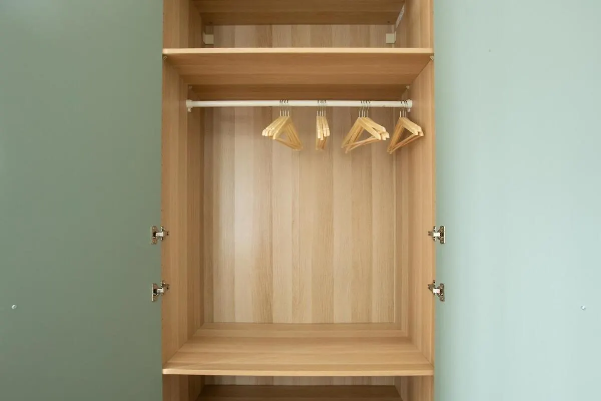Kaiser 04 By Rockchair Apartments L Superhost Status L 3 Bedrooms Boxspringbeds 2 Bathrooms L Cozy Family & Business Flair 155 Sqm 3 Balcony 4Th Floor Elevator Up To 10 Guests Welcomes You! Βερολίνο
