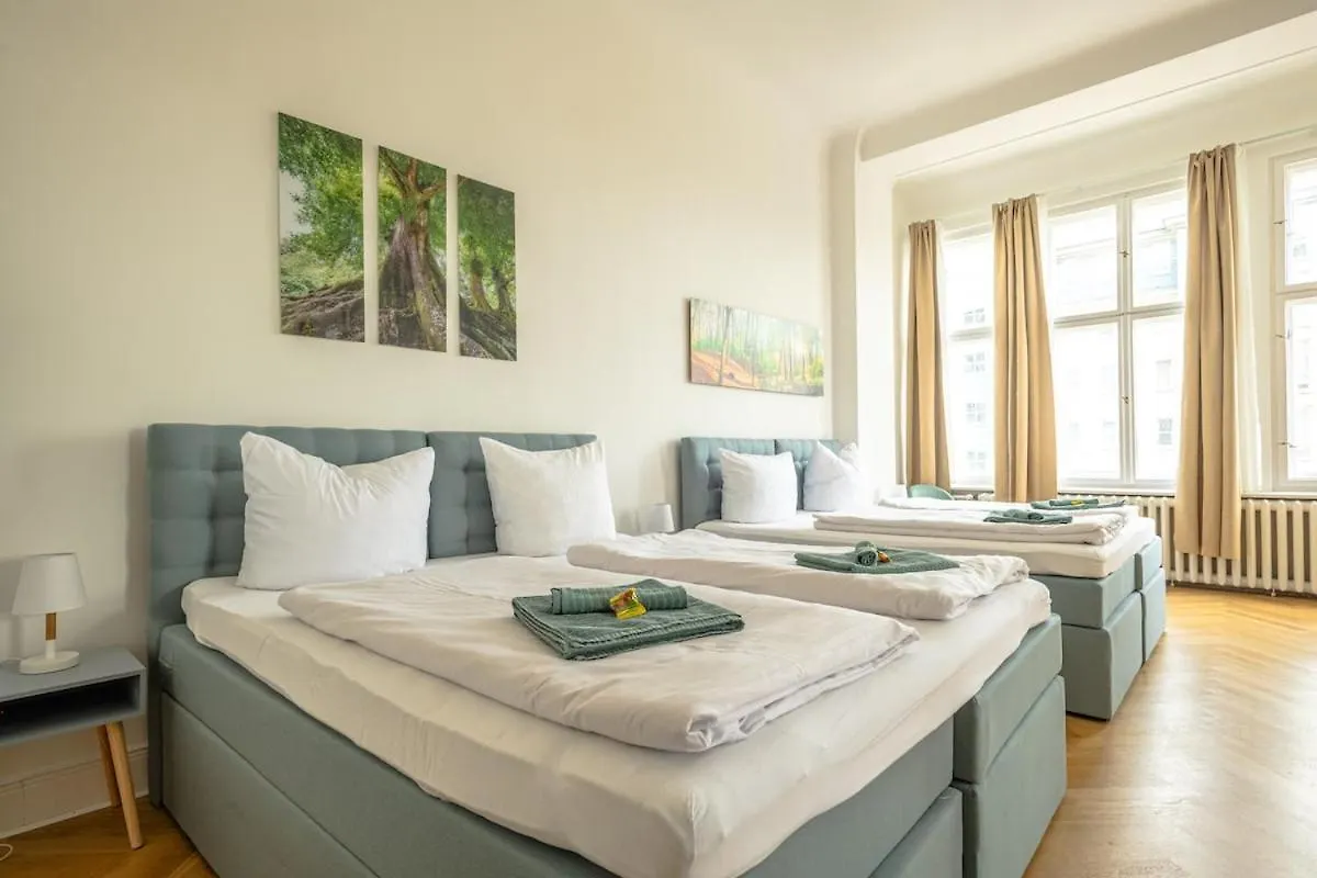 Kaiser 04 By Rockchair Apartments L Superhost Status L 3 Bedrooms Boxspringbeds 2 Bathrooms L Cozy Family & Business Flair 155 Sqm 3 Balcony 4Th Floor Elevator Up To 10 Guests Welcomes You! Berlin