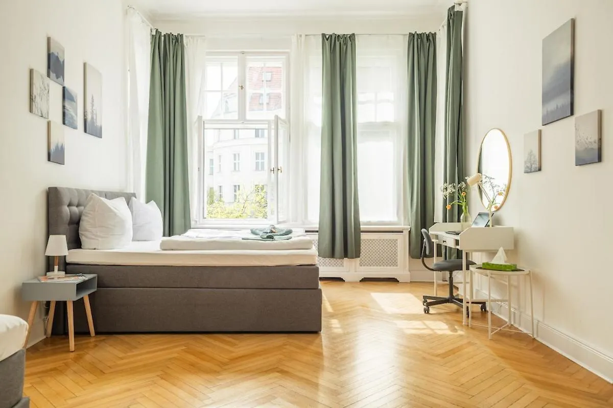 Kaiser 04 By Rockchair Apartments L Superhost Status L 3 Bedrooms Boxspringbeds 2 Bathrooms L Cozy Family & Business Flair 155 Sqm 3 Balcony 4Th Floor Elevator Up To 10 Guests Welcomes You! Berlin